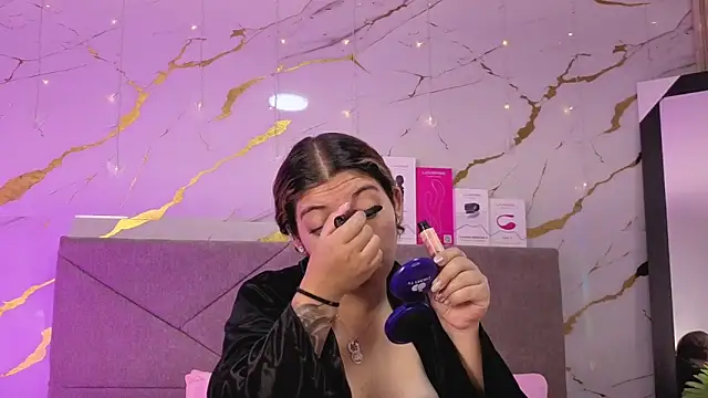 agatha 97  online show from April 20, 2026, 5:03 pm