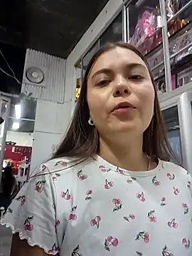 Snapshot of rapunzel069 chatting on December 15, 2025, 2:01 pm rapunzel069 online show from December 15, 2025, 2:01 pm