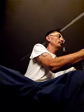 Pumpndeep online show from September 29, 2025, 8:21 am