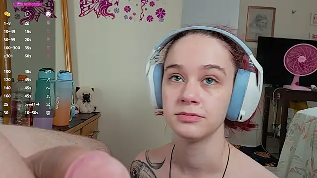 Snapshot of Angels_fuck chatting on January 18, 2025, 11:22 pm Angels fuck online show from January 18, 2025, 11:22 pm