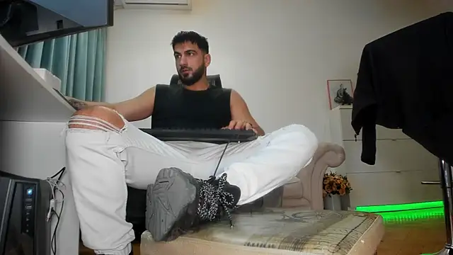 welcometo hell online show from September 20, 2025, 5:01 am