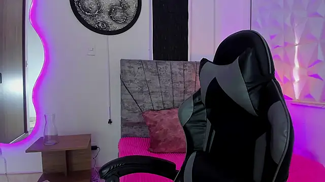 Snapshot of tatiana_sc chatting on September 10, 2025, 1:32 pm tatiana sc online show from September 10, 2025, 1:32 pm