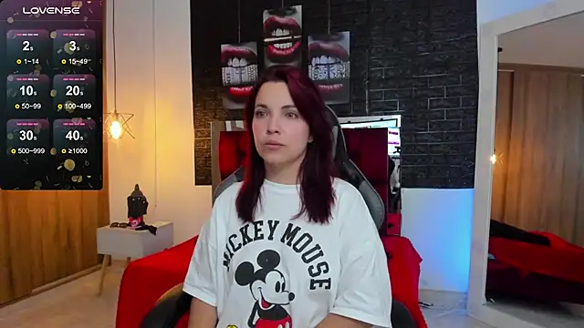 Snapshot of tatiana_sc chatting on March 15, 2025, 6:32 pm tatiana sc online show from March 15, 2025, 6:32 pm