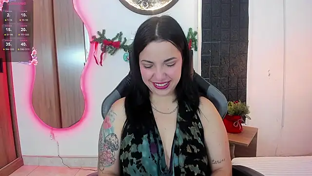 Snapshot of tatiana_sc chatting on December 15, 2025, 1:17 pm tatiana sc online show from December 15, 2025, 1:17 pm