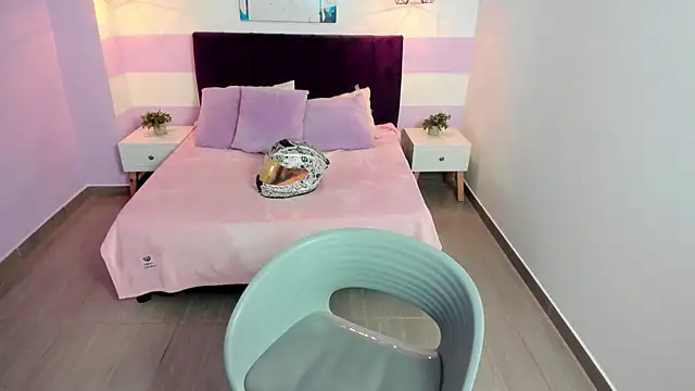 Snapshot of Carol_Pinter chatting on March 21, 2025, 1:45 pm Carol Pinter online show from March 21, 2025, 1:45 pm