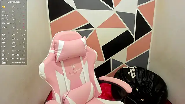 Snapshot of Carol_Pinter chatting on September 23, 2025, 12:56 pm Carol Pinter online show from September 23, 2025, 12:56 pm