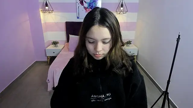 Snapshot of Carol_Pinter chatting on March 14, 2025, 1:35 pm Carol Pinter online show from March 14, 2025, 1:35 pm