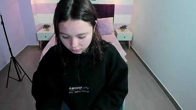 Snapshot of Carol_Pinter chatting on March 18, 2025, 12:17 pm Carol Pinter online show from March 18, 2025, 12:17 pm