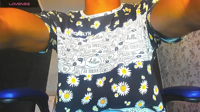 Snapshot of JD_THEBABY chatting on March 19, 2025, 12:23 pm JD THEBABY online show from March 19, 2025, 12:23 pm