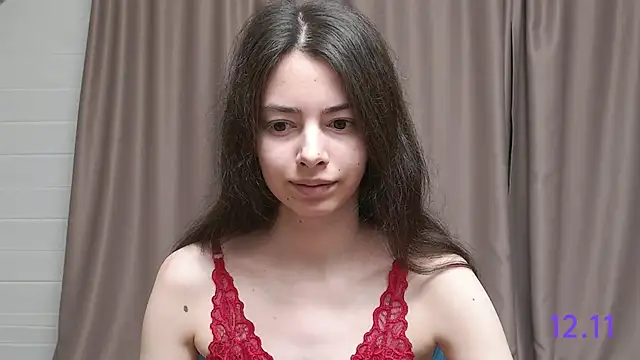 sweet sweet angel online show from November 12, 2025, 1:37 pm