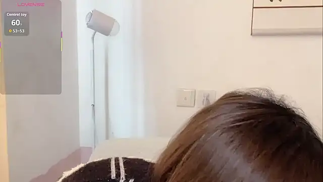 Snapshot of Linda-LL chatting on November 6, 2025, 2:59 am Linda-LL online show from November 6, 2025, 2:59 am