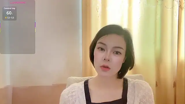 Linda-LL online show from May 24, 2026, 5:07 am