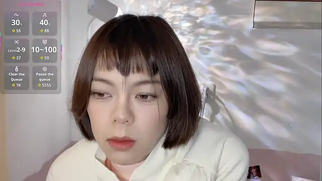 Snapshot of Linda-LL chatting on November 3, 2025, 2:39 am Linda-LL online show from November 3, 2025, 2:39 am