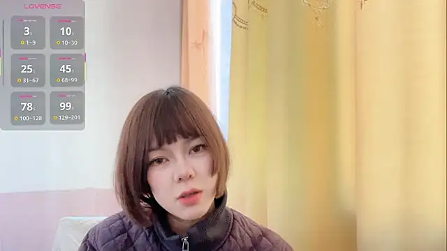 Snapshot of Linda-LL chatting on November 22, 2025, 5:06 am Linda-LL online show from November 22, 2025, 5:06 am