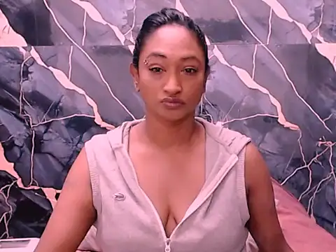 Snapshot of indianspicey chatting on October 1, 2025, 10:57 pm indianspicey online show from October 1, 2025, 10:57 pm