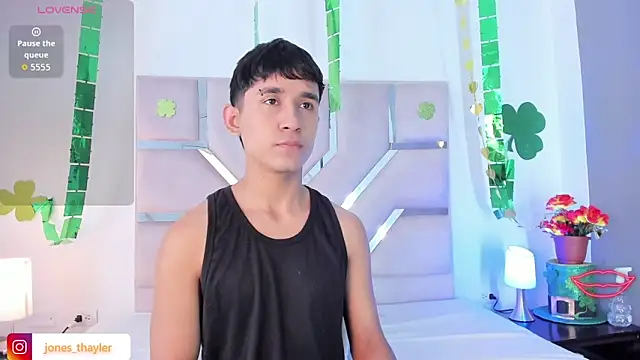 Thayler jones online show from March 27, 2026, 11:11 am