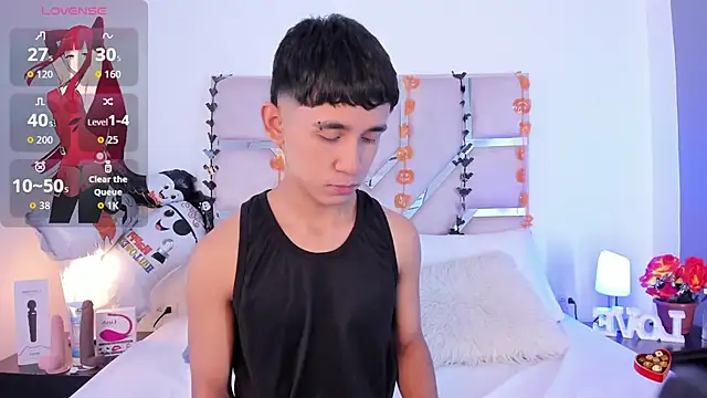 Thayler jones online show from October 12, 2025, 11:22 am