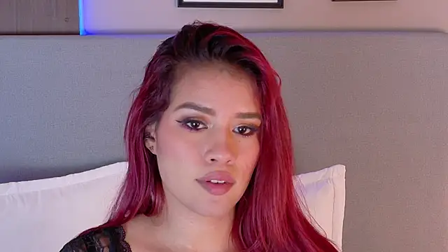 Snapshot of KasyRose chatting on February 25, 2025, 8:42 pm KasyRose online show from February 25, 2025, 8:42 pm