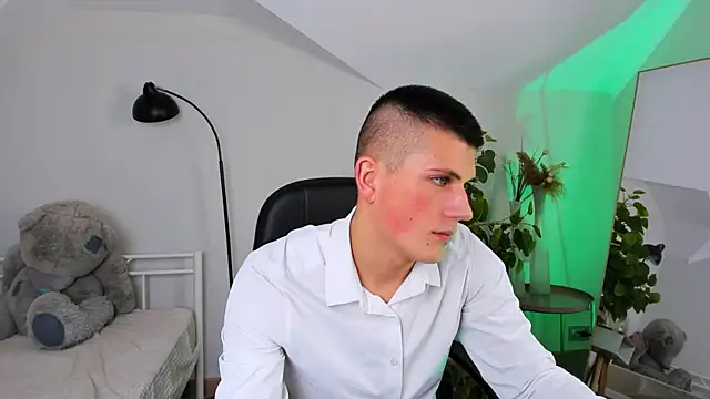 Rony winston online show from December 4, 2024, 7:50 pm