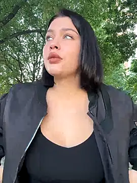 KikiWatson online show from September 13, 2025, 6:02 am