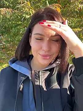 KikiWatson online show from September 27, 2025, 5:57 am