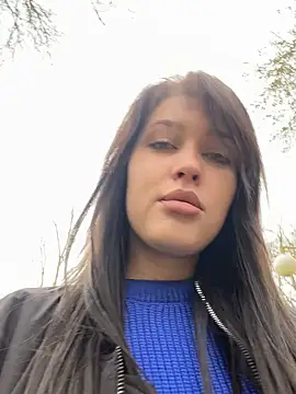 KikiWatson online show from March 19, 2025, 8:12 am