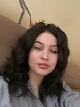 KikiWatson online show from February 24, 2025, 12:16 pm