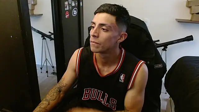 kv   xxx  online show from April 11, 2026, 7:50 pm