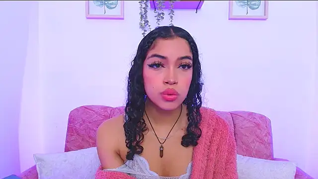 Snapshot of Sara_Jhonson chatting on January 24, 2025, 12:52 am Sara Jhonson online show from January 24, 2025, 12:52 am