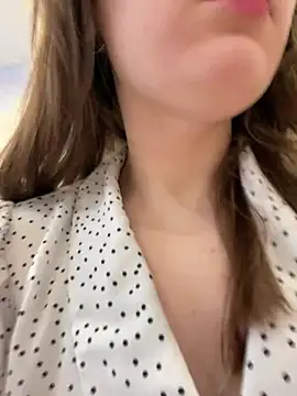 Topvi  online show from January 17, 2026, 11:58 am