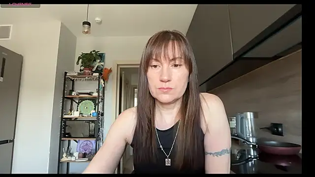 Snapshot of jainesummer chatting on May 6, 2026, 12:53 pm jainesummer online show from May 6, 2026, 12:53 pm