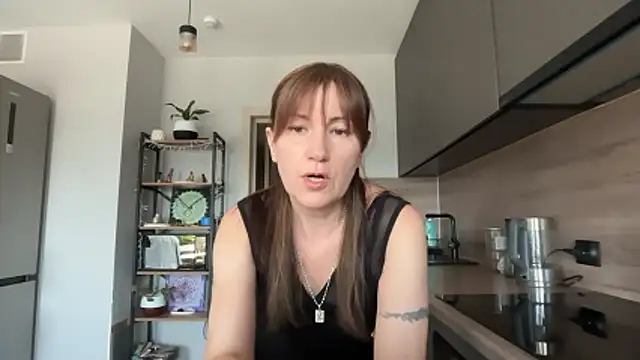 Snapshot of jainesummer chatting on June 8, 2026, 12:06 pm jainesummer online show from June 8, 2026, 12:06 pm