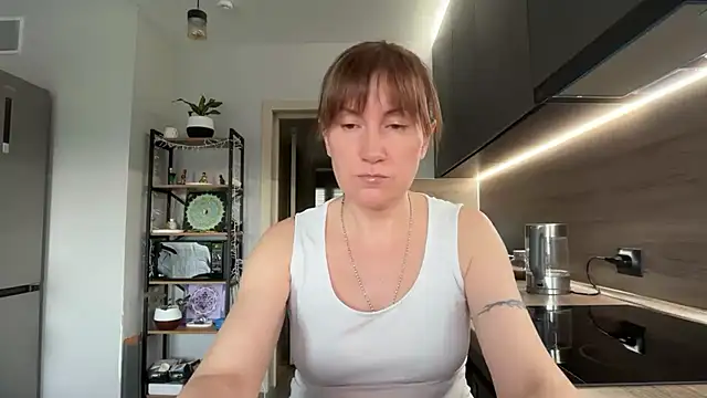 Snapshot of jainesummer chatting on May 15, 2026, 3:43 pm jainesummer online show from May 15, 2026, 3:43 pm