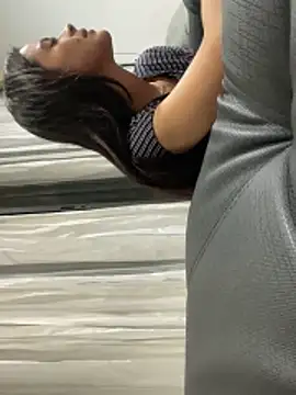 Snapshot of HannaRhodes chatting on December 5, 2025, 4:11 am HannaRhodes online show from December 5, 2025, 4:11 am