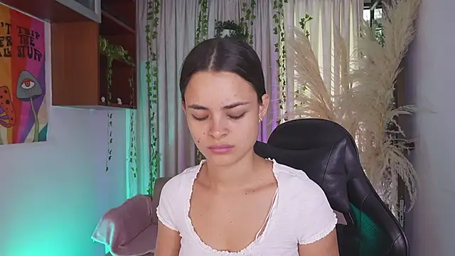 HannaRhodes online show from March 21, 2026, 2:21 pm