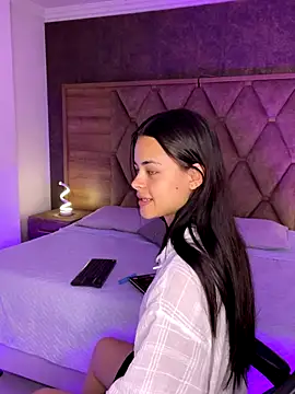 Snapshot of HannaRhodes chatting on October 24, 2025, 3:11 pm HannaRhodes online show from October 24, 2025, 3:11 pm