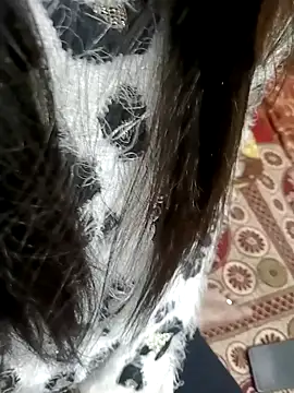 Snapshot of QUEEN-X-CPL chatting on January 22, 2025, 5:28 pm QUEEN-X-CPL online show from January 22, 2025, 5:28 pm