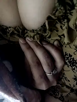 Snapshot of QUEEN-X-CPL chatting on February 10, 2025, 6:03 pm QUEEN-X-CPL online show from February 10, 2025, 6:03 pm