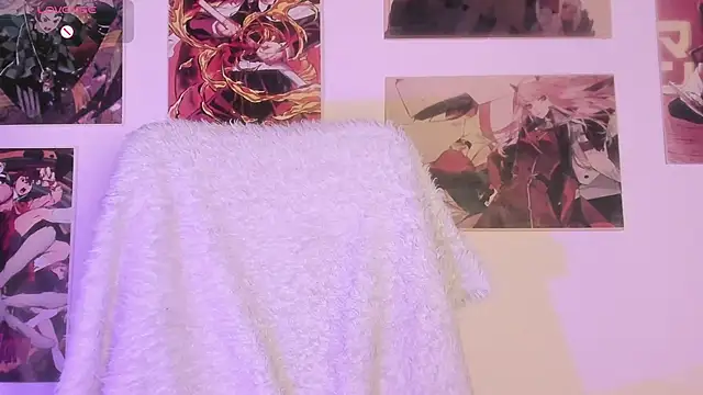 Luna-Chann online show from February 17, 2026, 8:50 pm