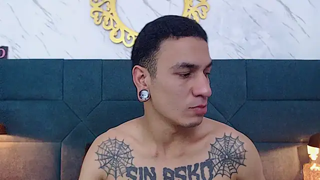 Snapshot of salome_daniel chatting on October 23, 2025, 7:56 pm salome daniel online show from October 23, 2025, 7:56 pm