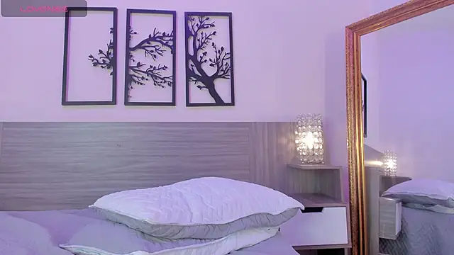 AmaraVelez online show from March 14, 2025, 7:15 am