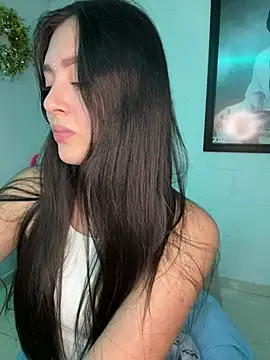 kanne mia online show from March 12, 2025, 4:08 am