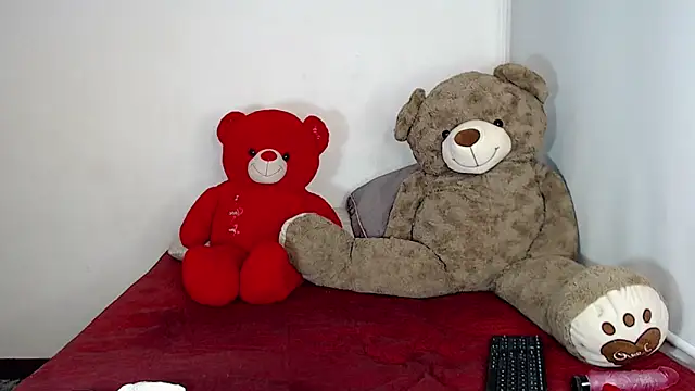 SamanthaaSmitt online show from March 22, 2025, 11:42 pm