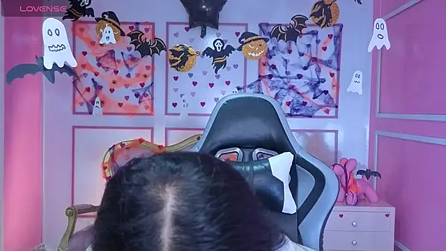 stephania t online show from October 30, 2025, 11:41 am