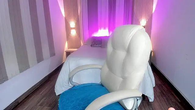 Kiim Jonness online show from March 4, 2025, 6:58 am