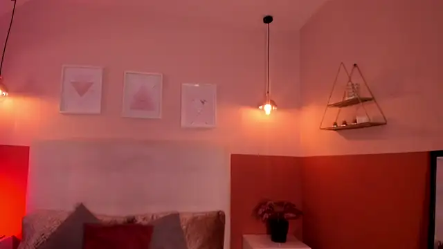  Sophie  miller online show from April 9, 2026, 9:54 pm