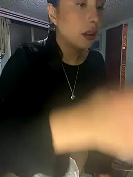 Snapshot of Effyvice13 chatting on October 8, 2025, 2:57 am Effyvice13 online show from October 8, 2025, 2:57 am