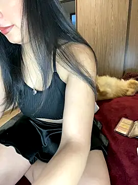 Snapshot of Effyvice13 chatting on November 13, 2025, 5:50 pm Effyvice13 online show from November 13, 2025, 5:50 pm