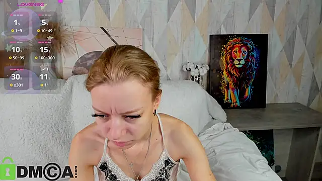 Michelle Blond online show from September 12, 2025, 8:36 am