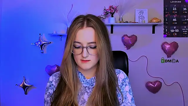 luna berryy online show from February 18, 2026, 8:38 pm